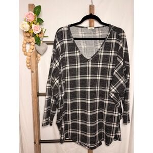 Be Stage Womens 1X Black White Plaid V-Neck Dolman Sleeve Knit Top